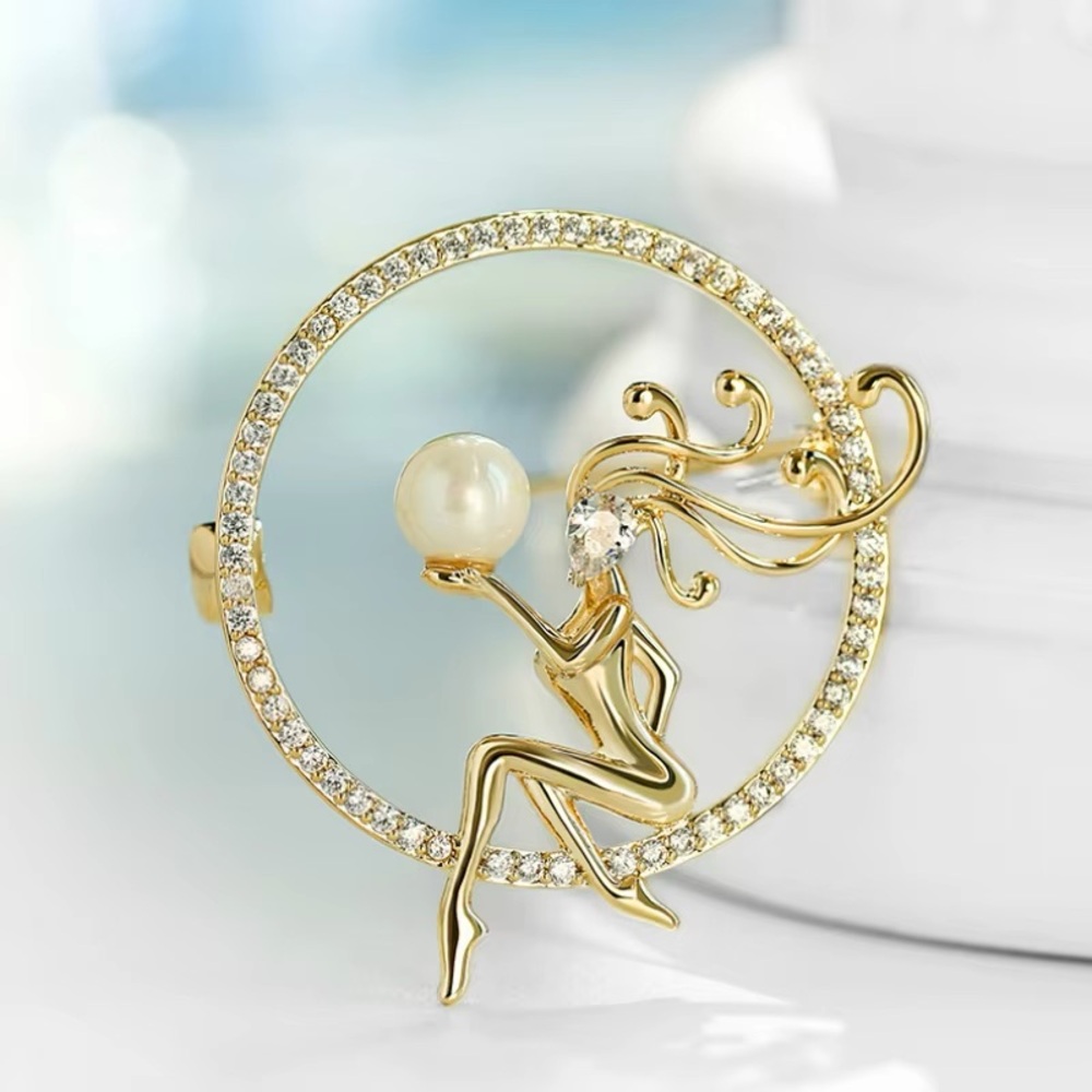 Ferry Pearl Brooch